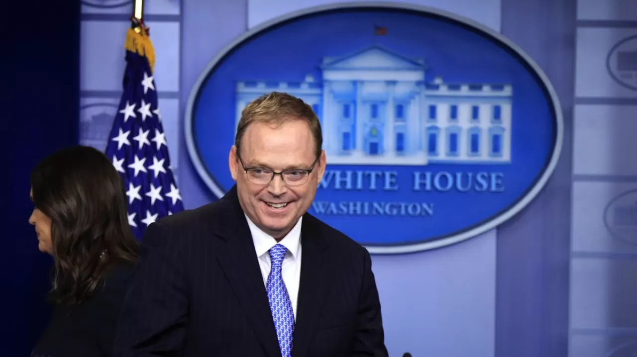 Trump, Ekonomist Kevin Hassett'i Potansiyel Fed Başkanı Olarak İşaret Etti