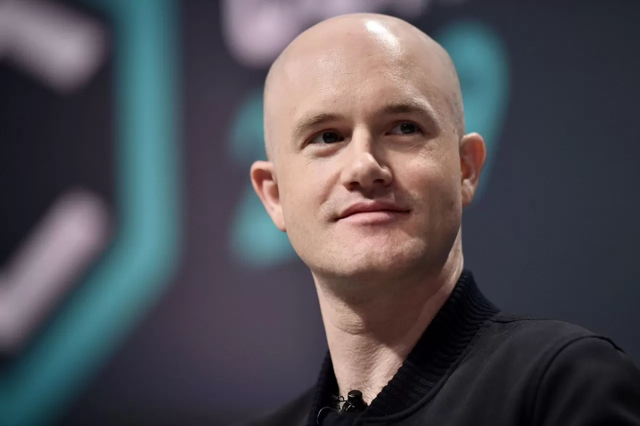 Coinbase CEO'su Brian Armstrong, ABD Senatosu'nda Kripto Para Düzenlemesi İçin Görüştü